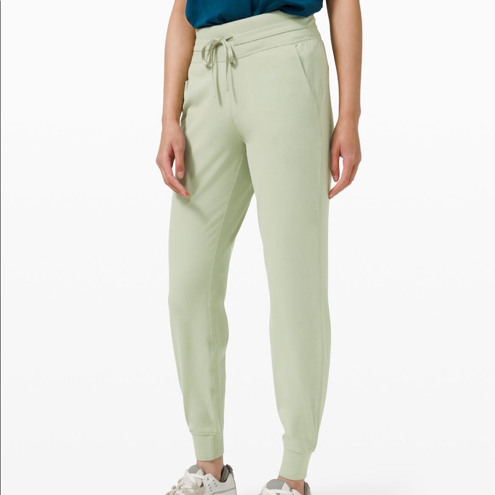 Lululemon Ready to Rulu Joggers - Green Fern